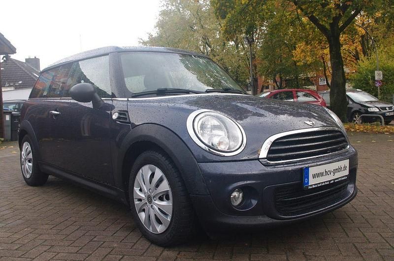 High class grey Gebraucht 2012 Mini One Clubman Kombi | 6.990 € (Fairer Preis) - Bild 1/4