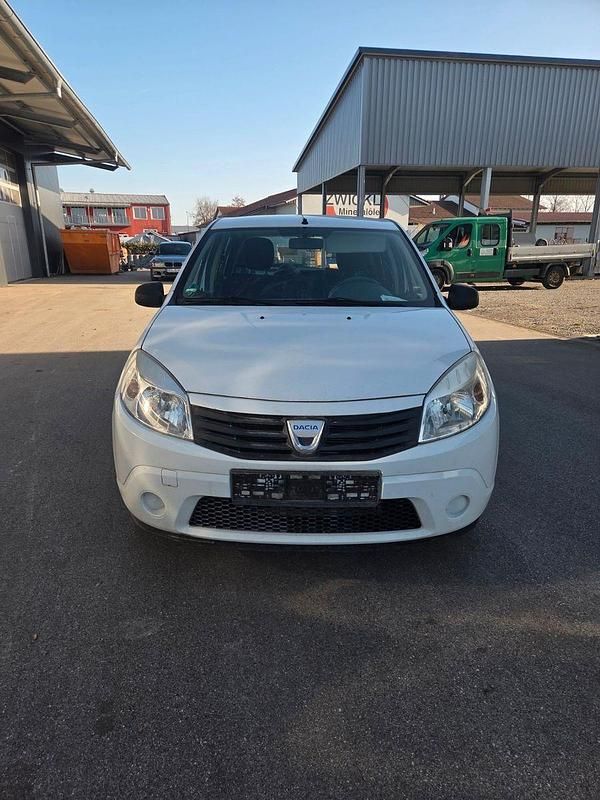 Gebraucht Dacia Sandero 75 PS (55 kW) 2009 Weiß Kleinwagen