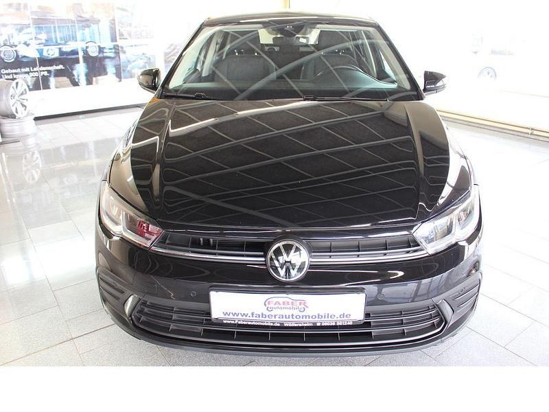 Gebraucht VW Polo Life 95 PS (69 kW) 2023 Schwarz Kleinwagen