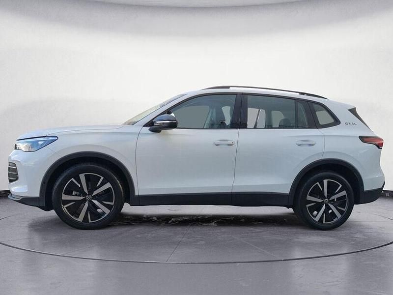 Gebraucht VW Tiguan S 150 PS (110 kW) 2024 Pure white SUV