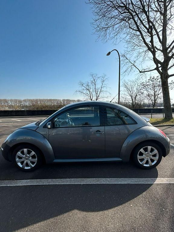 Gebraucht VW New Beetle 110 PS (80 kW) 2005 Grau Kleinwagen