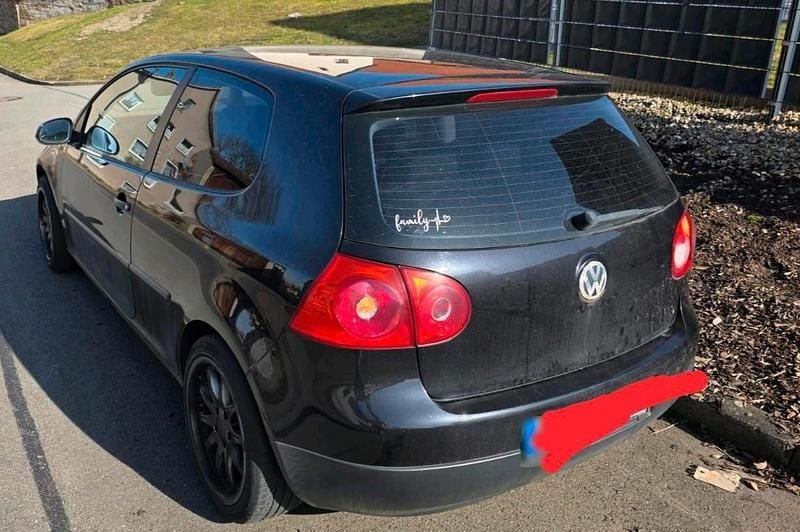 Gebraucht VW Golf V 75 PS (55 kW) 2004 Schwarz Kleinwagen