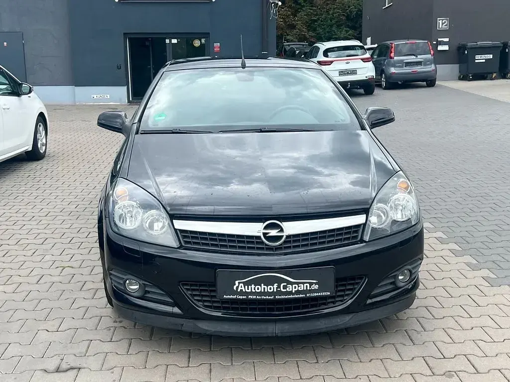Gebraucht Opel Astra Edition 116 PS (85 kW) 2008 Schwarz Cabrio