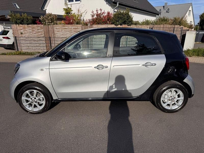 Gebraucht Smart ForFour Prime 90 PS (66 kW) 2016 Silber Kleinwagen