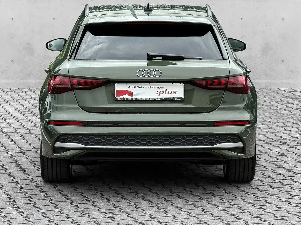 Używany Audi A3 Performance 204 KM (150 kW) 2025 Zielony Sedan/Limuzyna