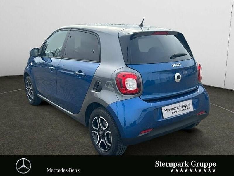 Gebraucht Smart ForFour Passion 90 PS (66 kW) 2019 Blau Kleinwagen