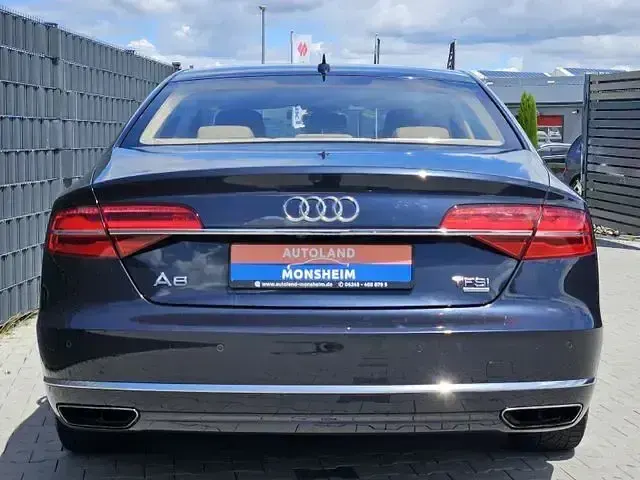 Gebraucht Audi A8 Advanced Plus 435 PS (319 kW) 2014 Blau Limousine
