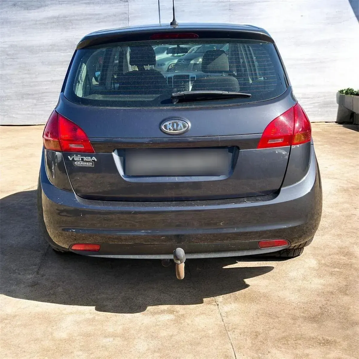 Gebraucht Kia Venga Attract 90 PS (66 kW) 2012 Grau Kleinwagen