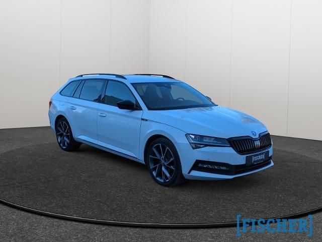 Gebraucht Skoda Superb SportLine 200 PS (147 kW) 2022 Weiss Kombi