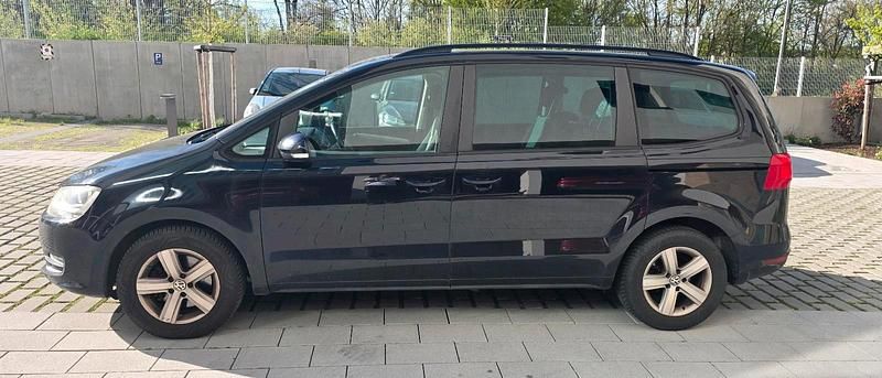 Gebraucht VW Sharan Trendline 150 PS (110 kW) 2011 Schwarz Van / Kleinbus