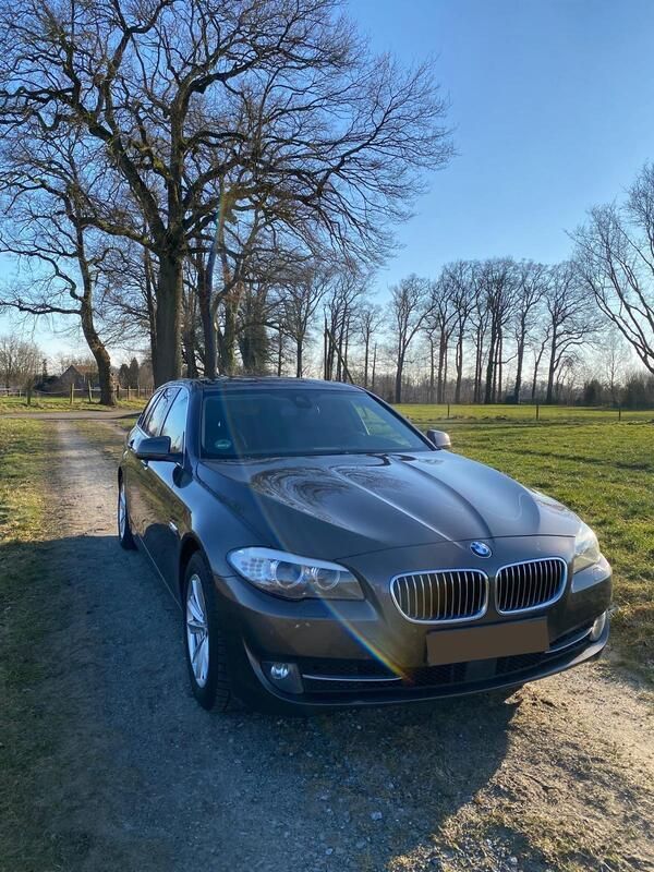 Braun Gebraucht 2013 BMW 530 Kombi | 14.500 € (Fairer Preis) - Bild 1/4