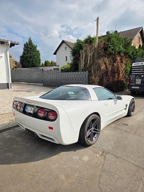 Weiß Gebraucht 2002 Corvette C5 Coupé | 20.500 € (Superpreis) - Bild 1/4