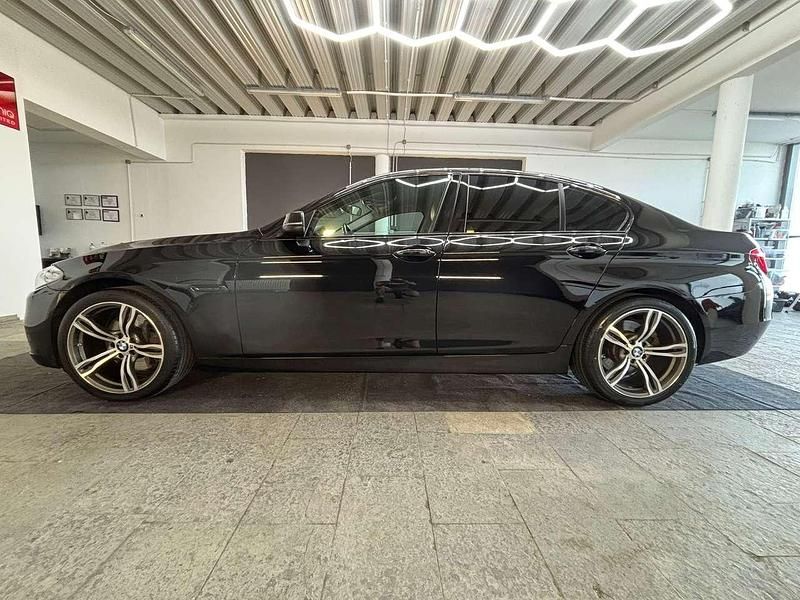 Gebraucht BMW 530 Luxury Line 258 PS (189 kW) 2015 Schwarz Limousine