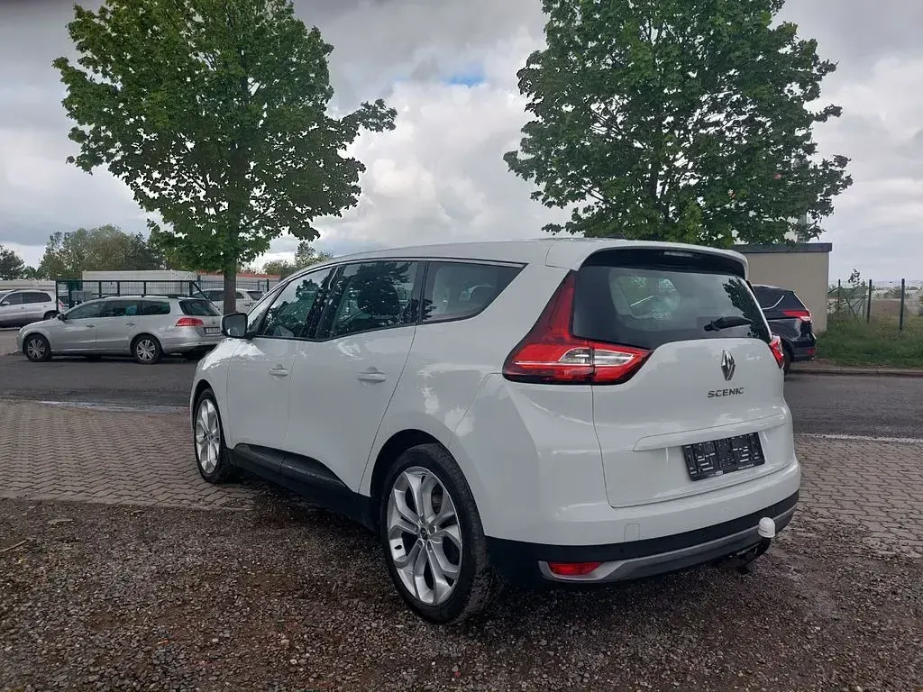 Gebraucht Renault Scénic Business 120 PS (88 kW) 2020 Weiß Van / Kleinbus