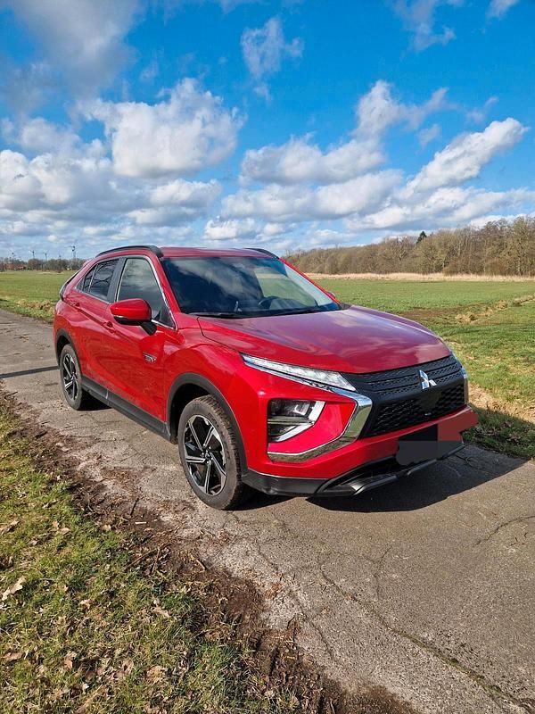 Gebraucht Mitsubishi Eclipse Cross 188 PS (138 kW) 2021 Rot SUV