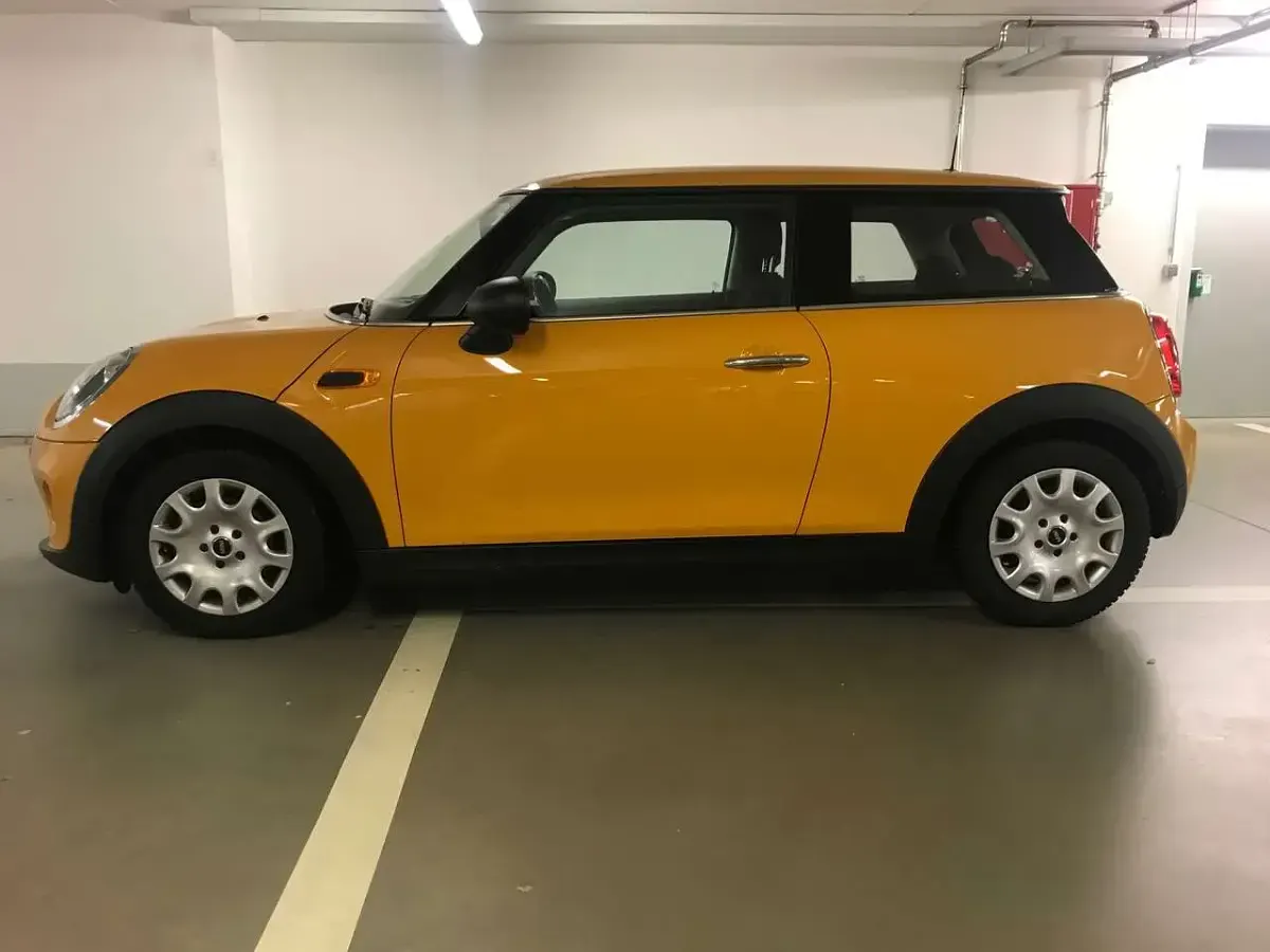 Gebraucht Mini ONE 102 PS (75 kW) 2016 Orange Kleinwagen