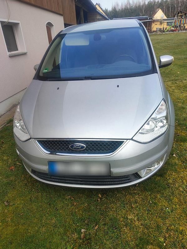 Gebraucht Ford Galaxy 140 PS (102 kW) 2008 Silber Van / Kleinbus