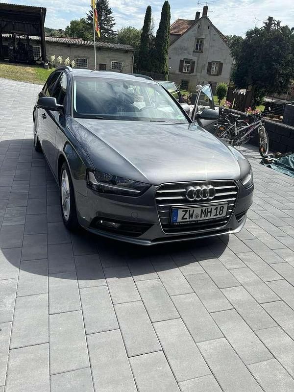 Gebraucht 2015 Audi A4 Ambiente Kombi | 11.500 € (Fairer Preis) - Bild 1/4
