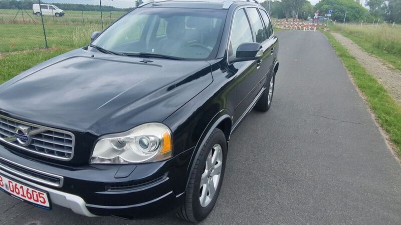 Schwarz Gebraucht 2013 Volvo XC90 Momentum SUV | 16.990 € (Etwas zu teuer) - Bild 1/4