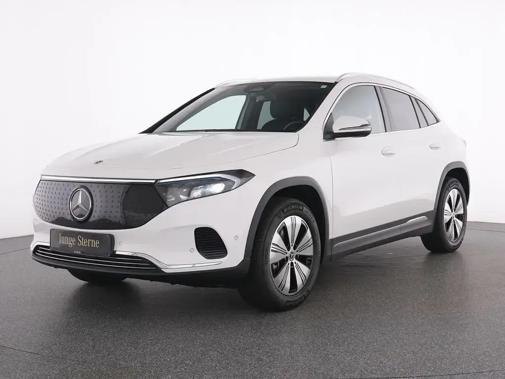 Second-hand Mercedes EQA250 Progressive 139 kW (190 CP) 2025 Alb SUV