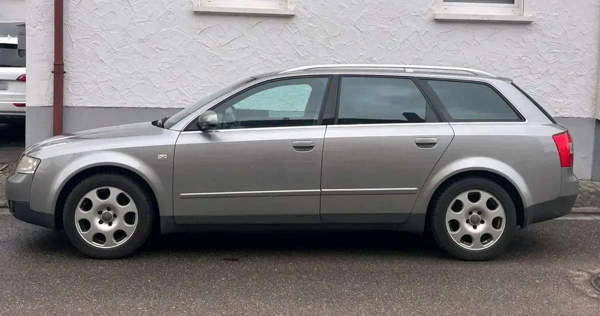 Gebraucht Audi A4 131 PS (96 kW) 2002 Silber Kombi