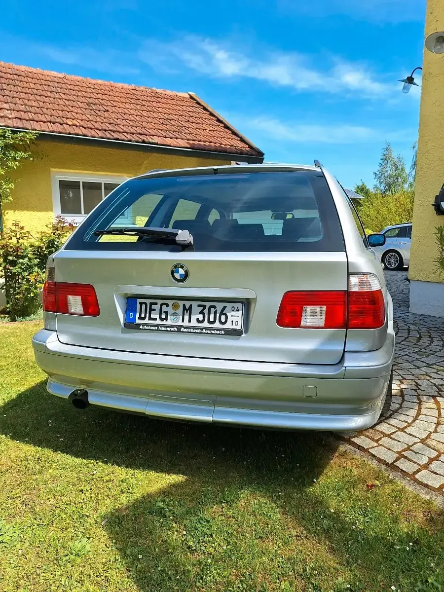 Usata BMW 520 170 CV (125 kW) 2002 Argento Station wagon