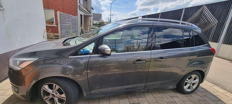 Grau Gebraucht 2016 Ford Grand C-Max Titanium Van / Kleinbus | 10.100 € (Fairer Preis) - Bild 1/2