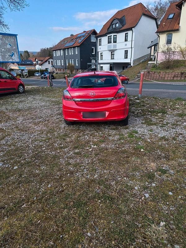 Gebraucht Opel Astra GTC 90 PS (66 kW) 2008 Rot Coupé