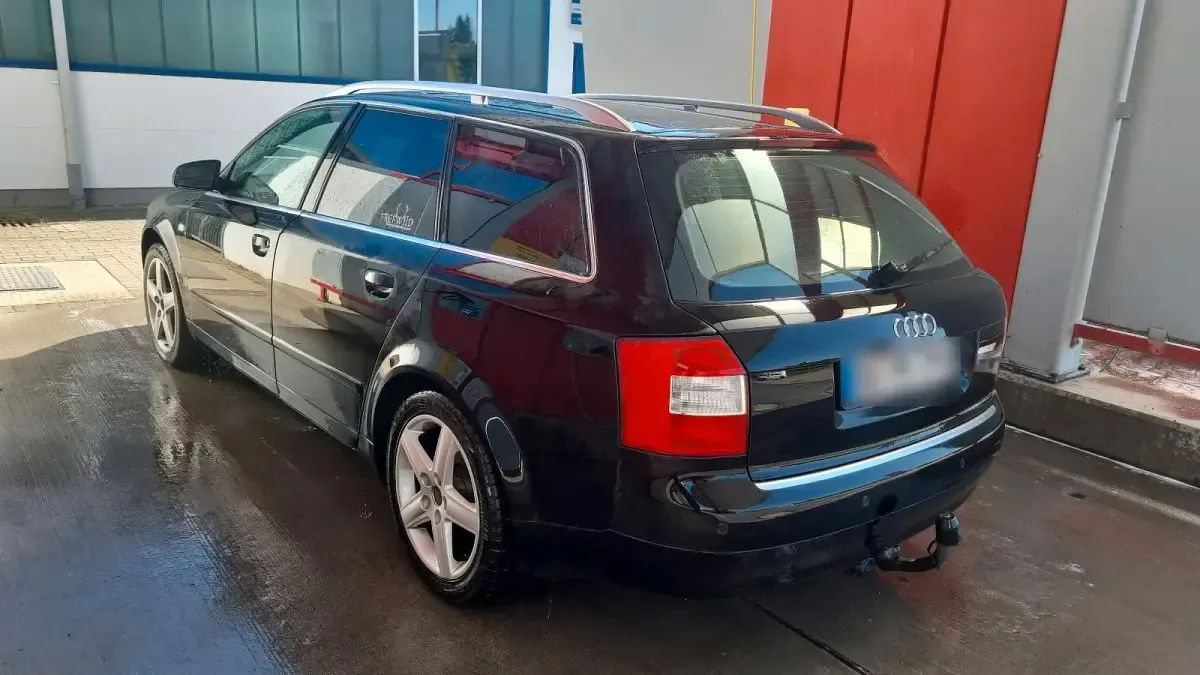 Usado Audi A4 131 HP (96 kW) 2003 Preto Carrinha