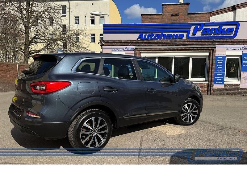 Gebraucht Renault Kadjar Equilibre 116 PS (85 kW) 2023 Grau SUV