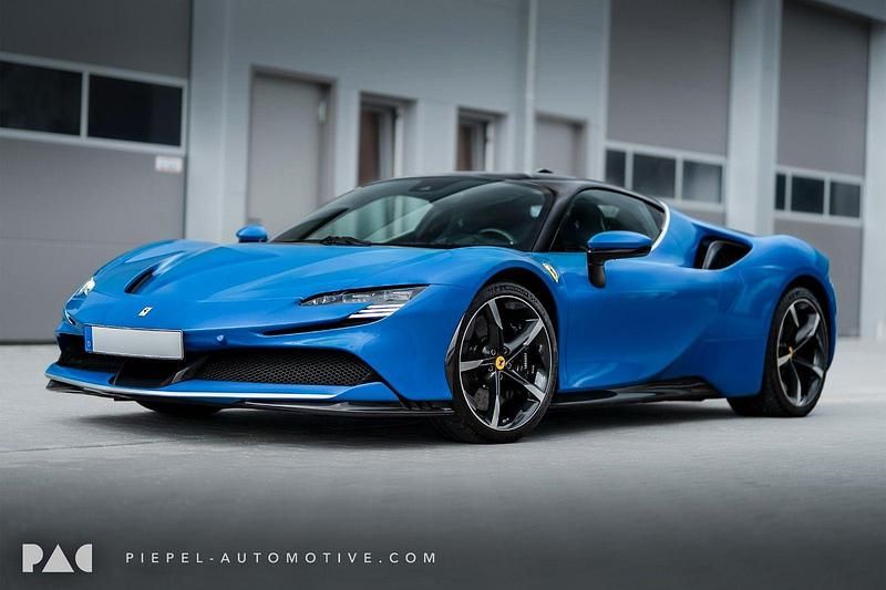 Blau Gebraucht 2022 Ferrari SF90 Coupé | 369.000 € - Bild 1/4