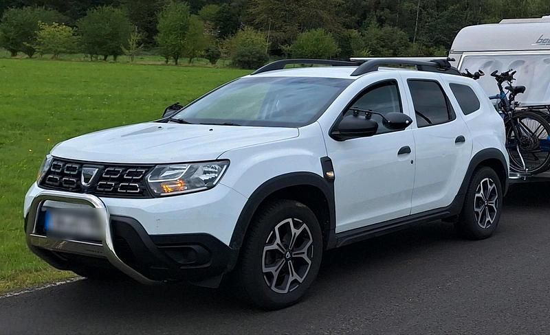 Weiß Gebraucht 2021 Dacia Duster SUV | 13.000 € (Superpreis) - Bild 1/3
