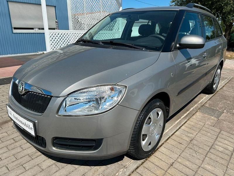 Grau Gebraucht 2008 Skoda Fabia Kombi | 4.550 € (Etwas zu teuer) - Bild 1/4