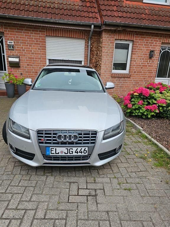 Silber Gebraucht 2009 Audi A5 Coupé | 6.000 € (Superpreis) - Bild 1/4