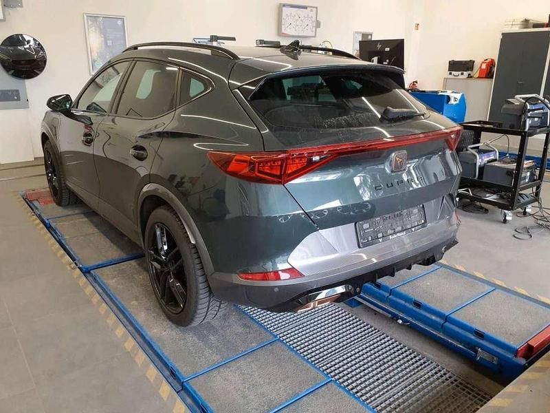 Gebraucht Cupra Formentor VZ 245 PS (180 kW) 2023 "camouflage" grün SUV