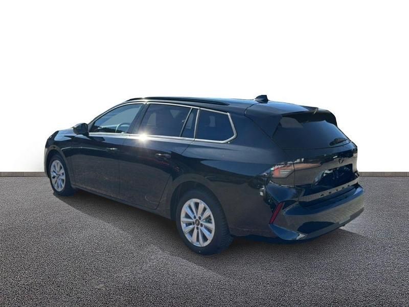 Neu Opel Astra 131 PS (96 kW) 2026 Schwarz Kombi