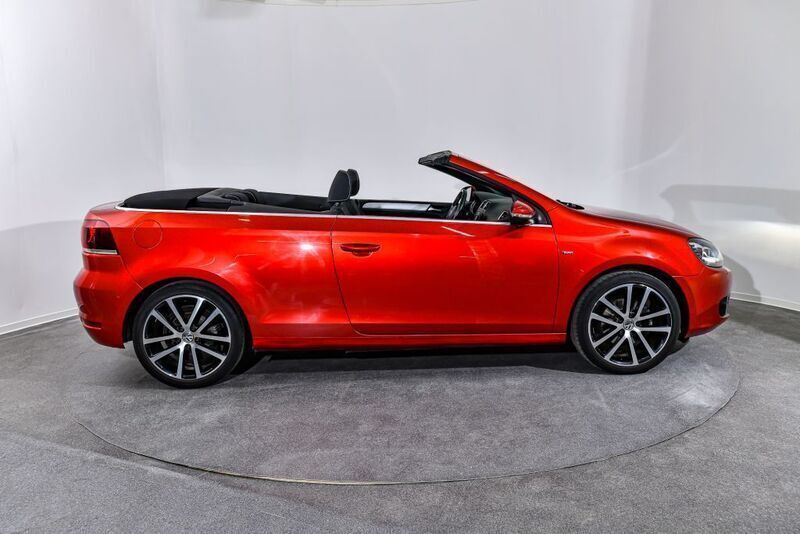 Gebraucht VW Golf Cabriolet Cup 105 PS (77 kW) 2015 Sunset red metallic Cabrio