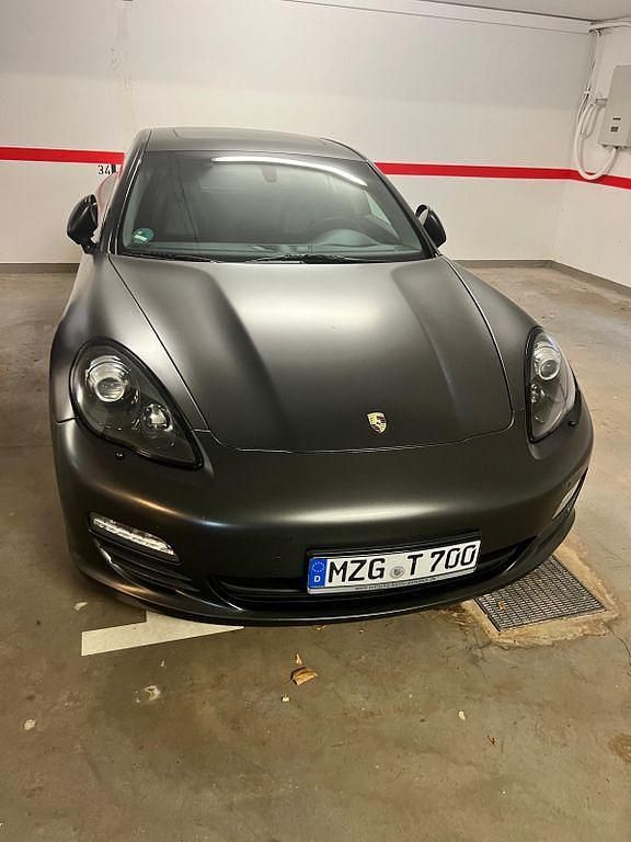 Gebraucht Porsche Panamera S 400 PS (294 kW) 2013 Schwarz Limousine