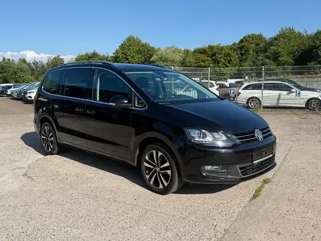Gebraucht VW Sharan IQ Drive 150 PS (110 kW) 2019 Schwarz Van / Kleinbus