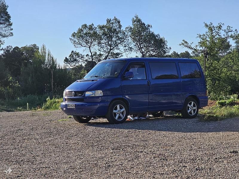 Blau Gebraucht 1998 VW Caravelle Van / Kleinbus | 4.800 € (Guter Preis) - Bild 1/4