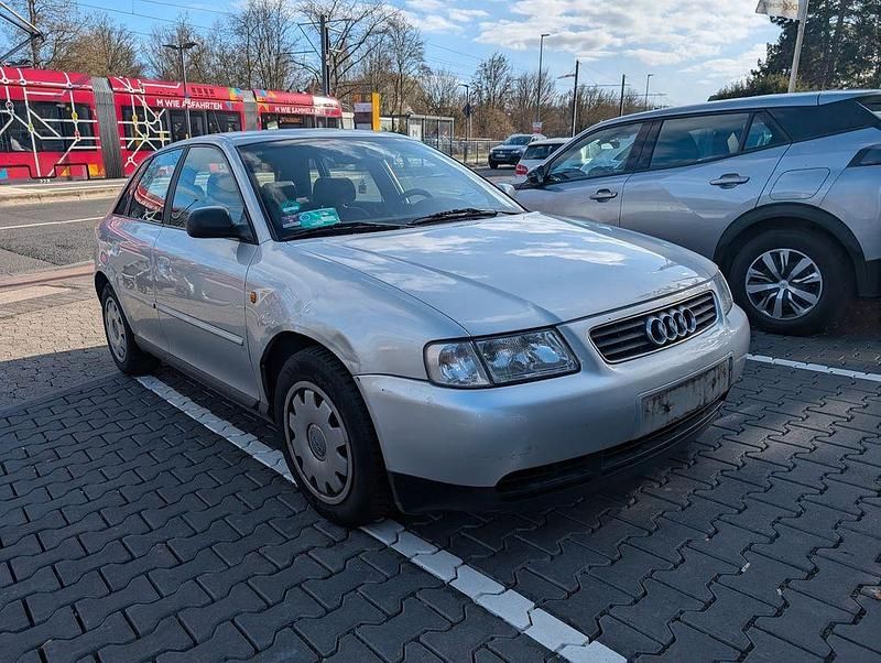 Gebraucht Audi A3 101 PS (74 kW) 1999 Silber Kleinwagen