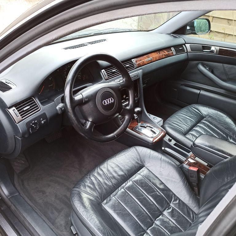 Gebraucht Audi A6 Performance 299 PS (219 kW) 2000 Schwarz Kombi