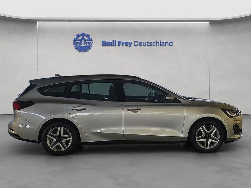 Gebraucht Ford Focus Cool & Connect 125 PS (91 kW) 2022 Silber Kombi