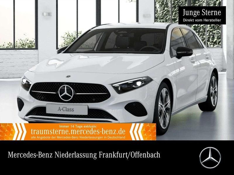 Weiß Gebraucht 2024 Mercedes A250 Advanced Limousine | 29.890 € (Guter Preis) - Bild 1/3