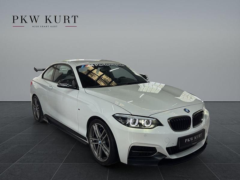 Weiß Gebraucht 2019 BMW M240 M Sport Coupé | 37.990 € (Fairer Preis) - Bild 1/4