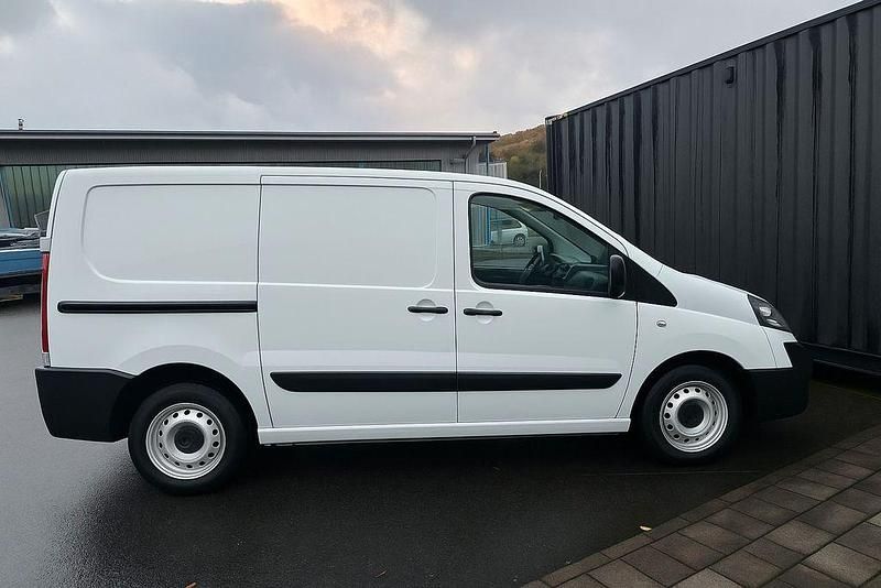 Gebraucht Peugeot Expert 120 PS (88 kW) 2009 Weiß Van