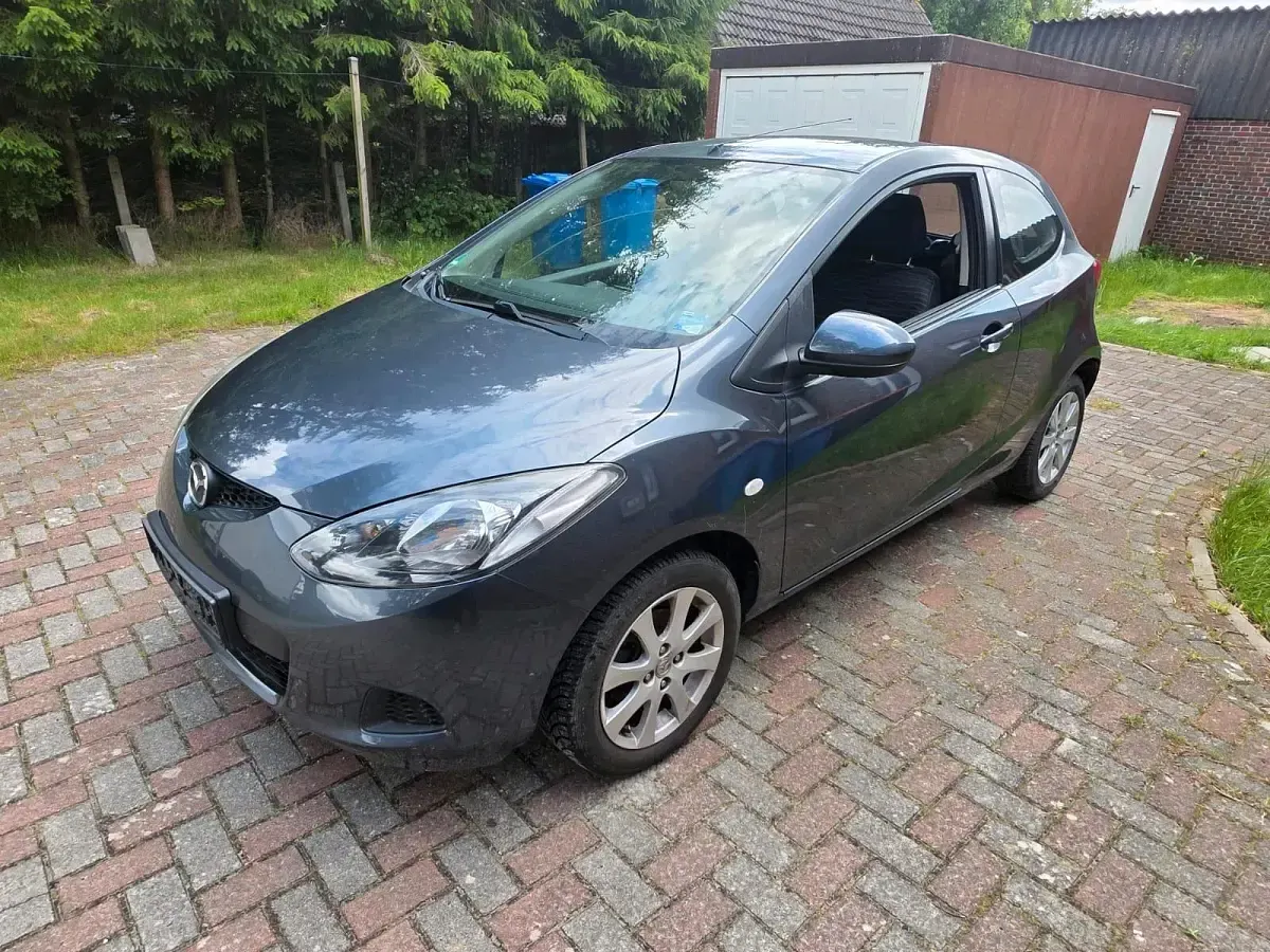 Gebraucht Mazda 2 75 PS (55 kW) 2009 Grau Kleinwagen