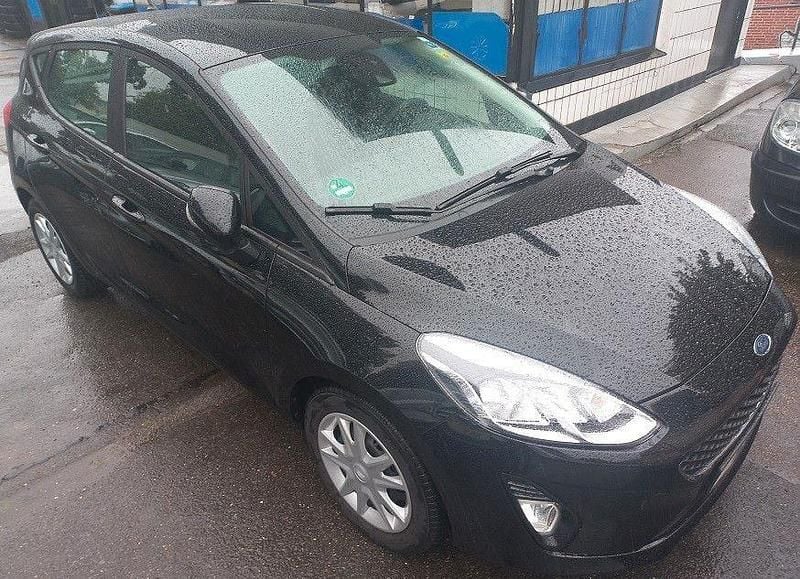 Schwarz Gebraucht 2019 Ford Fiesta Cool & Connect Limousine | 9.900 € - Bild 1/4