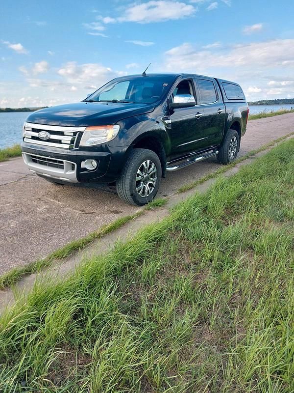 Schwarz Gebraucht 2014 Ford Ranger Limited Abholung | 13.000 € (Fairer Preis) - Bild 1/4