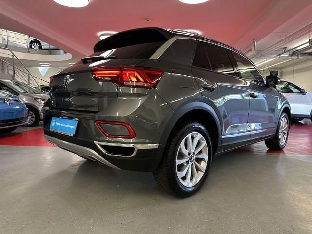 Gebraucht VW T-Roc Style 150 PS (110 kW) 2024 Grau SUV